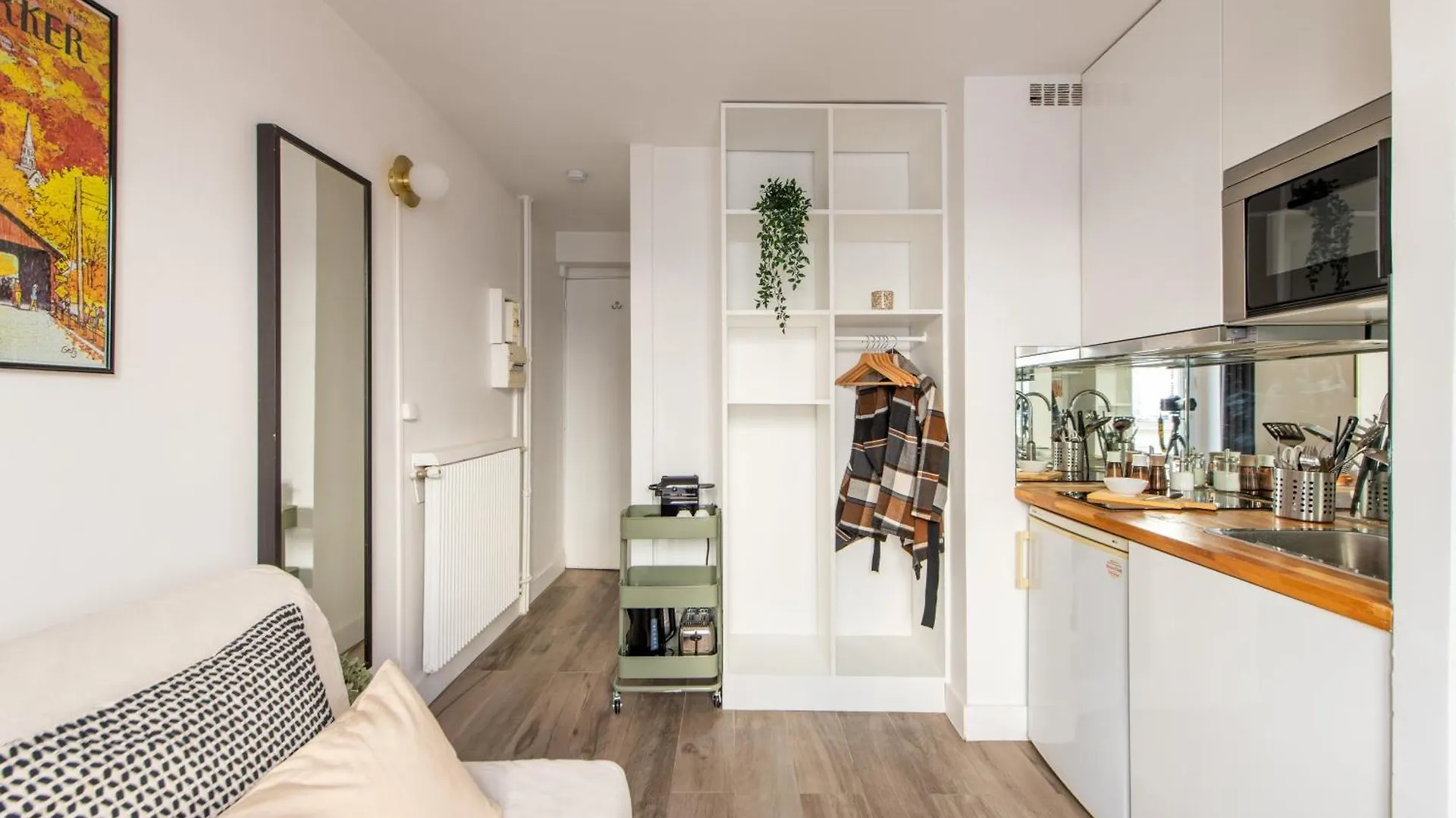 Apartment Cozy Studio - Eiffel Tower - Sleeps 2P Paris